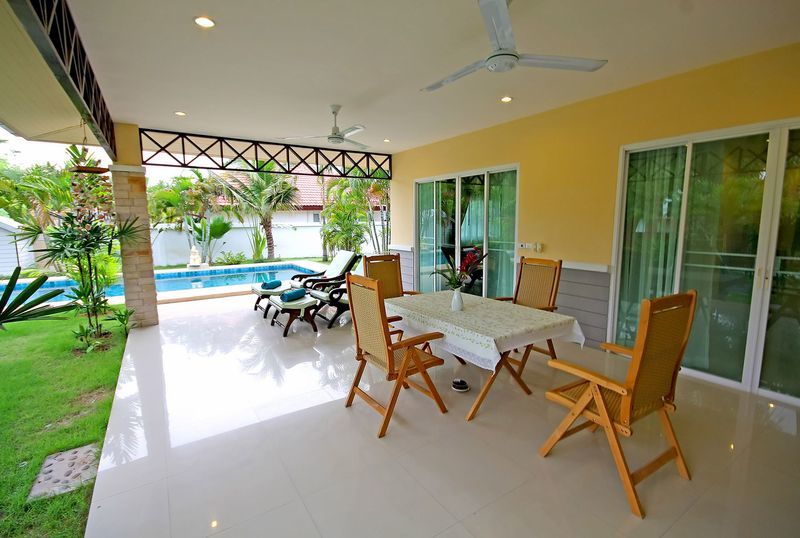 Thai Thani Pool Villa Resort Джомтьєн-Біч Екстер'єр фото