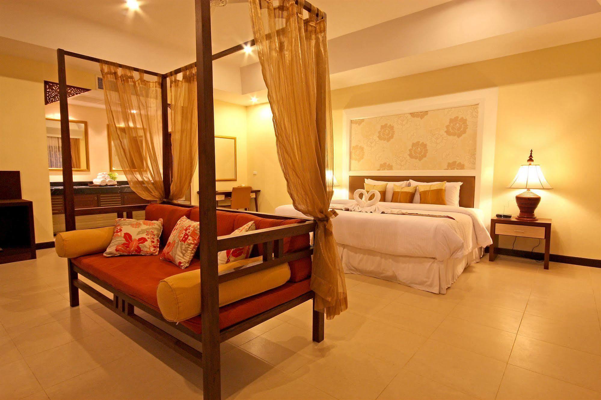 Thai Thani Pool Villa Resort Джомтьєн-Біч Екстер'єр фото