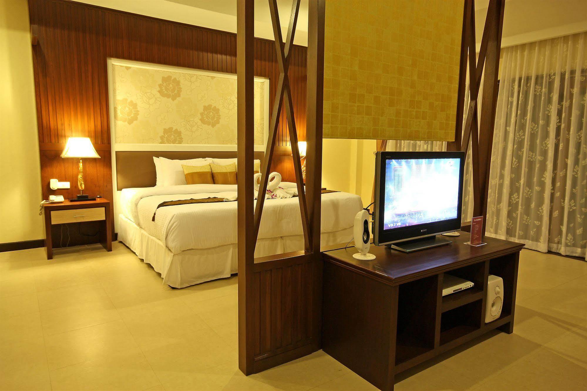 Thai Thani Pool Villa Resort Джомтьєн-Біч Екстер'єр фото